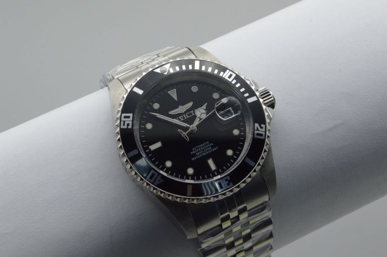 Дешево Invicta 29178 з ломбарду