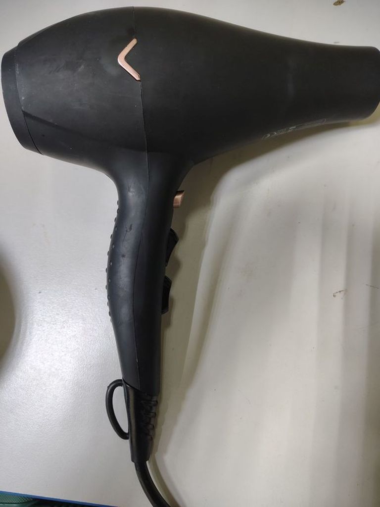 Дешиво Cecotec ionicare 5350 powershine fire с ломбарда