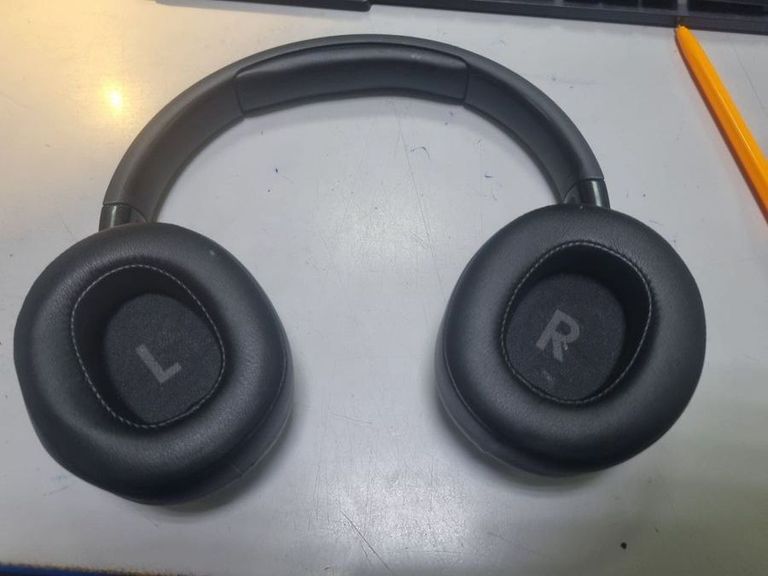 Дешиво Jbl tune 710 bt с ломбарда