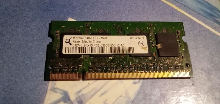 Купити Hynix 512MB DDR2 PC2-5300 667MHz Б/У