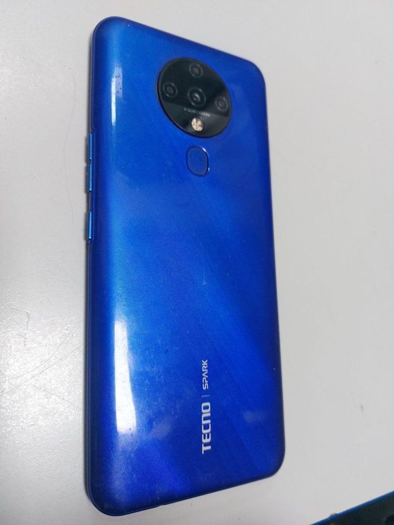 Распродажа Tecno spark 6 ke7 4/64gb, продавец Техноскарб