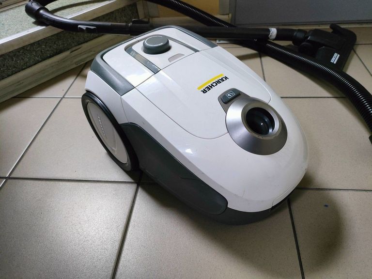 Оголошення Karcher vc 2 premium Б/У