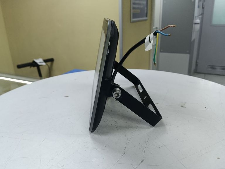 Дешево Maxus 30w ip65 1-mfl-01-3050 з ломбарду