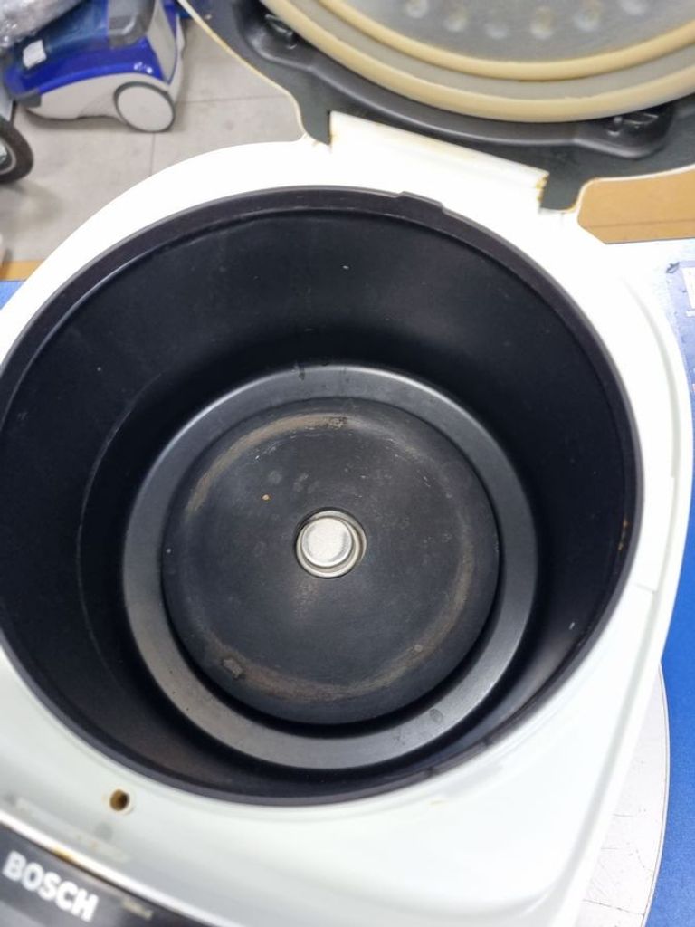 Дешево Bosch MUC11W12RU з ломбарду