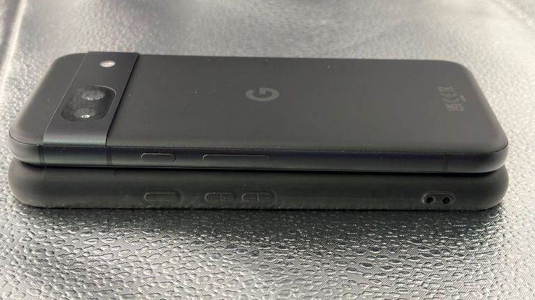 Google pixel 8a 8/128gb Код:01-200855702. Зображення 7