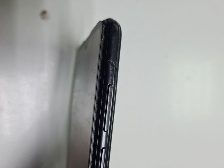 Оголошення Honor 8a 2/32gb Б/У