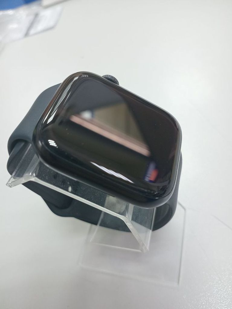 Оголошення Apple watch series 8 gps 45mm aluminum case Б/У