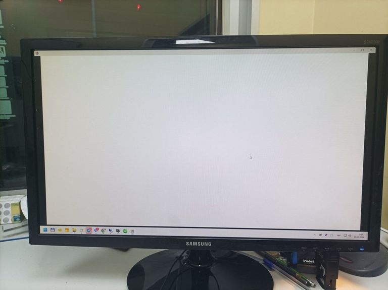 Купити Samsung s24d300hs ls24d300hs/ci Б/У