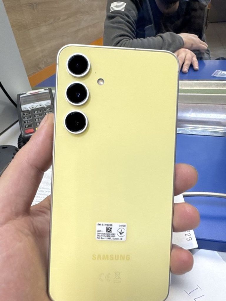 Купити Samsung galaxy s24 fe 8/256gb Б/У