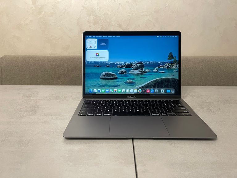 Купить Apple MacBook Air A2337 2020 Б/У