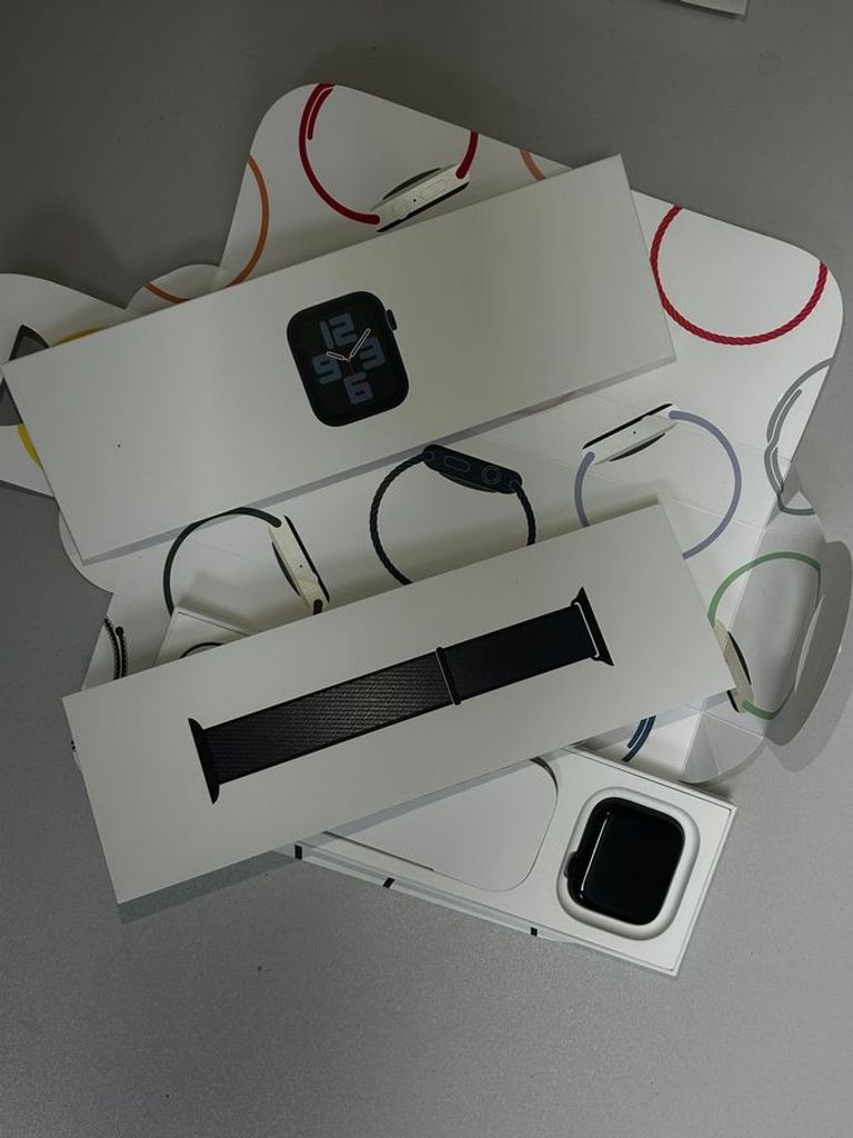 Купить Apple watch se 2 gps 44mm aluminium case Б/У