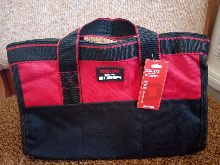 Купити DELIXI Б/У