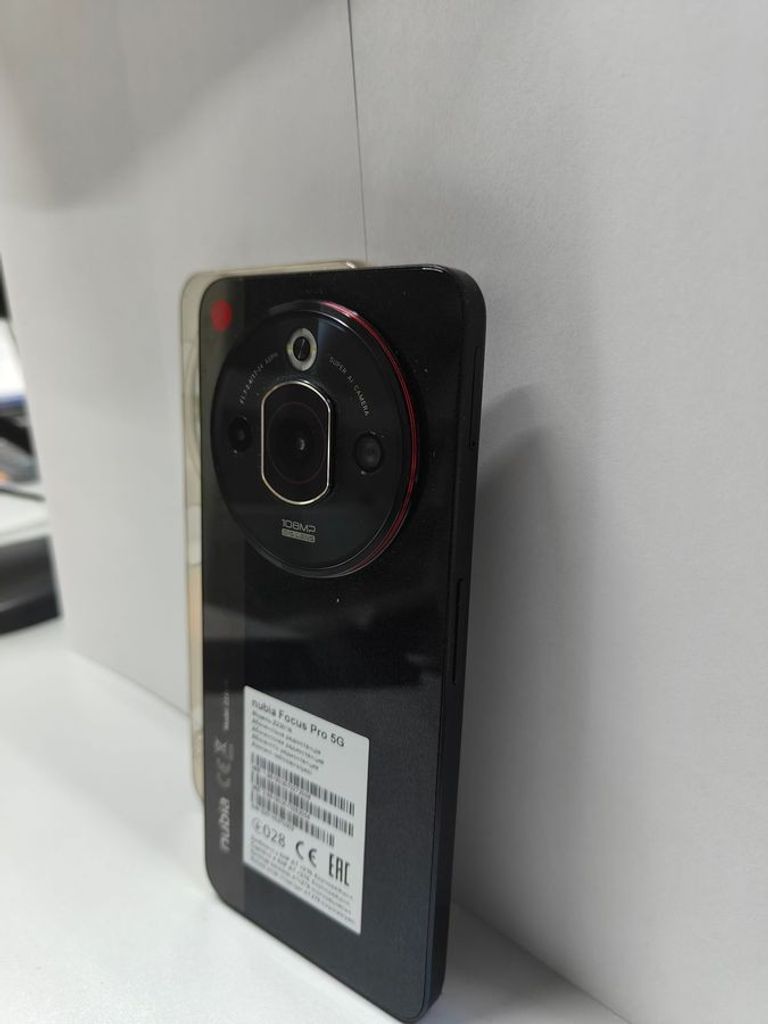 Розпродаж Zte Nubia Focus Pro 8/256GB Black, продавець Техноскарб