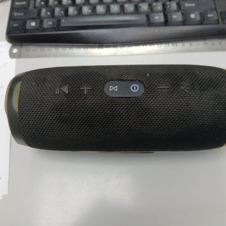Купити Jbl charge 3 Б/У