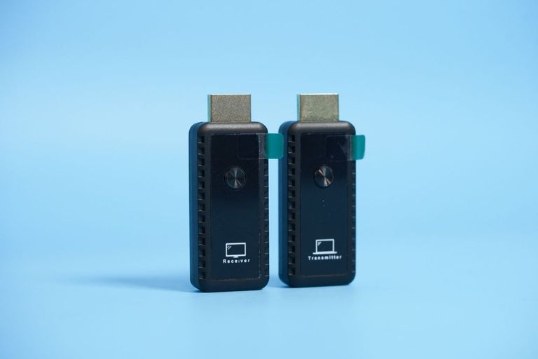 Купити Бездротовий HDMI-передавач і приймач, портативний бездротовий HDMI-розширювач 1080P; 60Hz для потокової передачі відео та аудіо Б/У