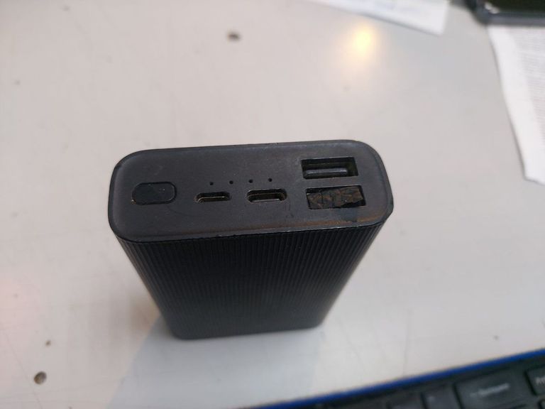 Купити Xiaomi pb1022zm Б/У