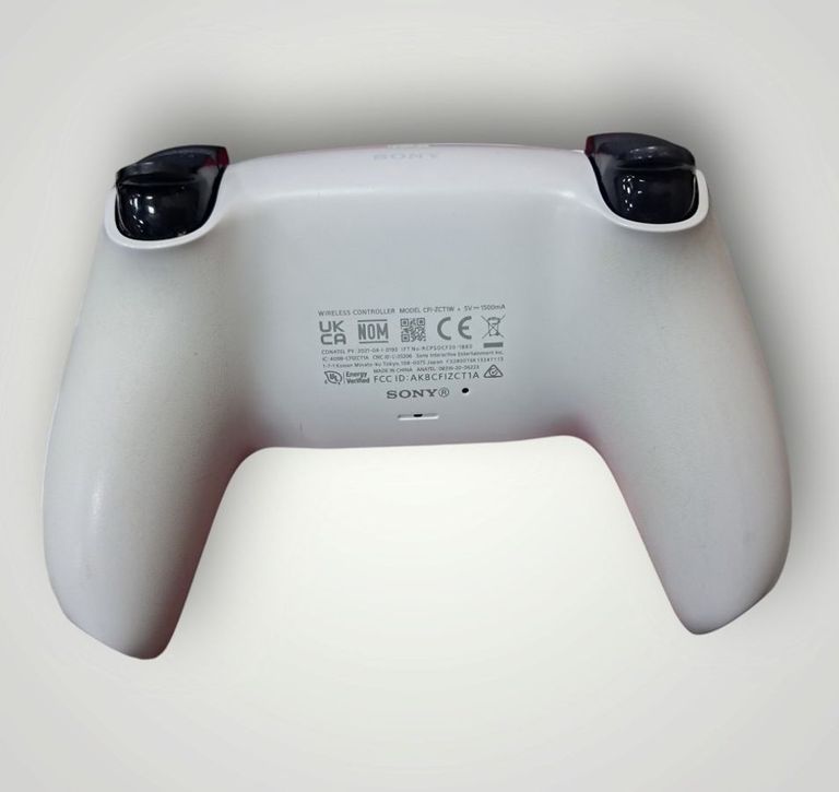 Дешево Sony DualSense Black з ломбарду