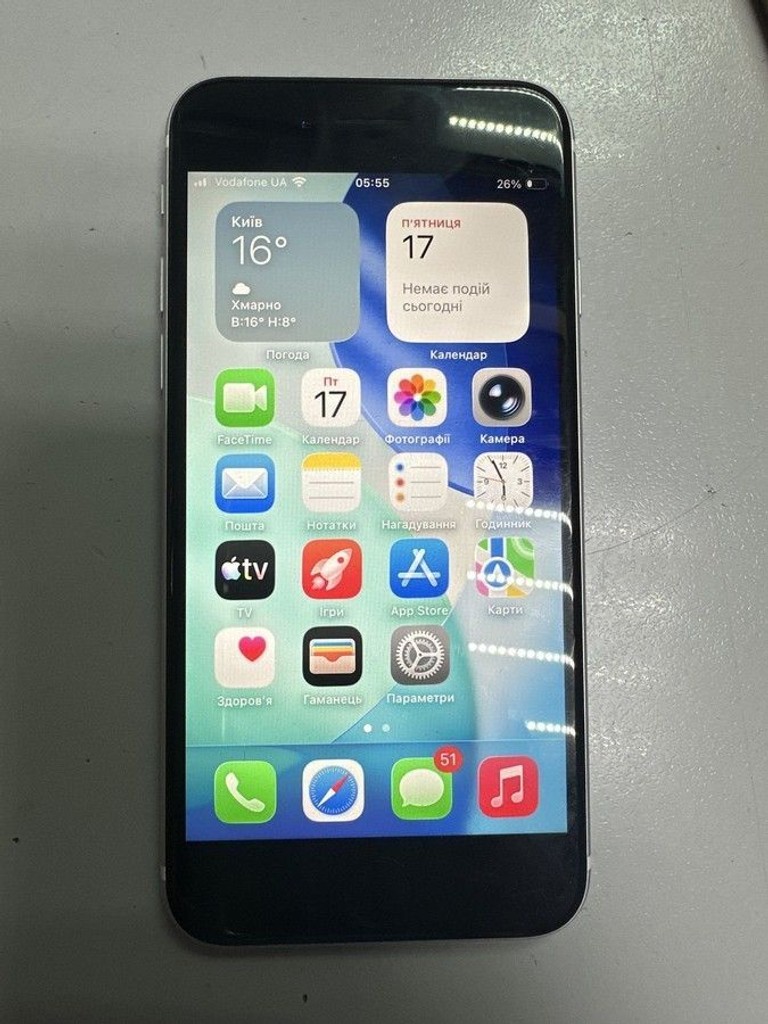 Купить Apple iPhone SE 2020 64GB Black Slim Box (MHGP3) Б/У