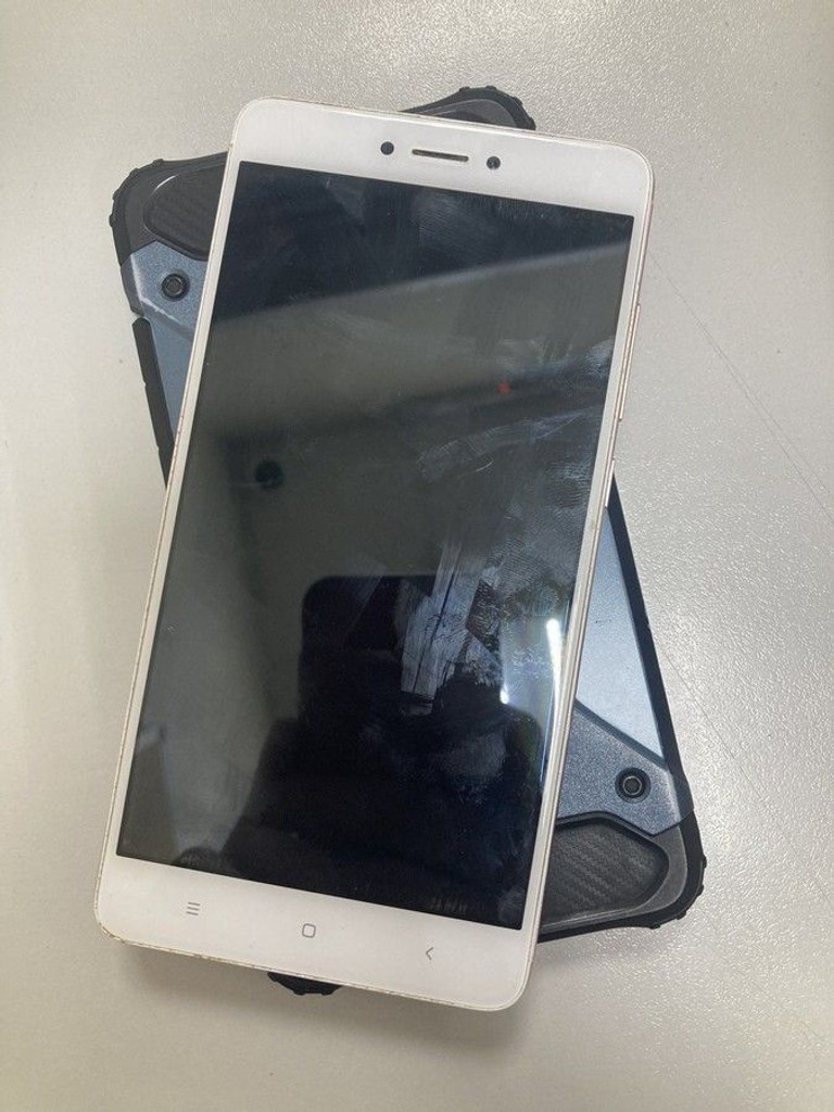 Дешево Xiaomi redmi note 4 3/32gb з ломбарду