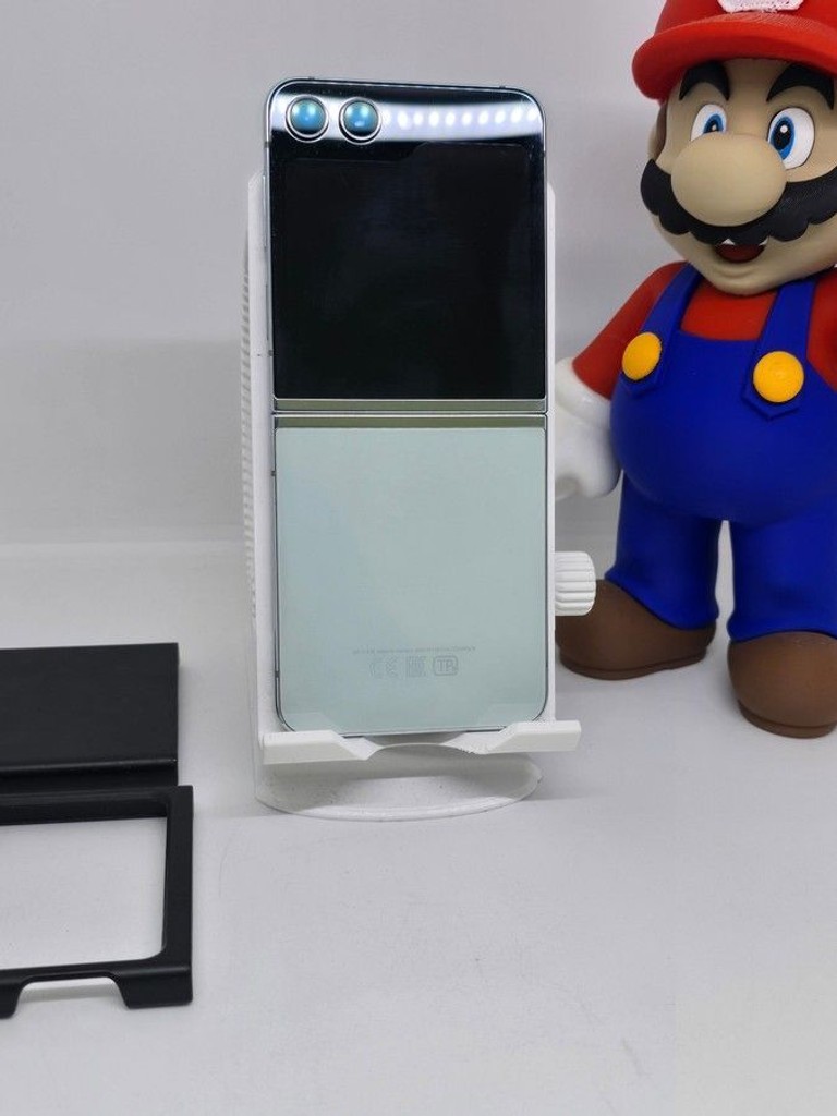 Купить Samsung galaxy flip5 8/256gb Б/У