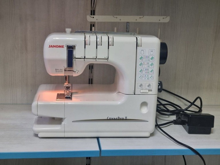 Купити Janome CoverPro II Б/У
