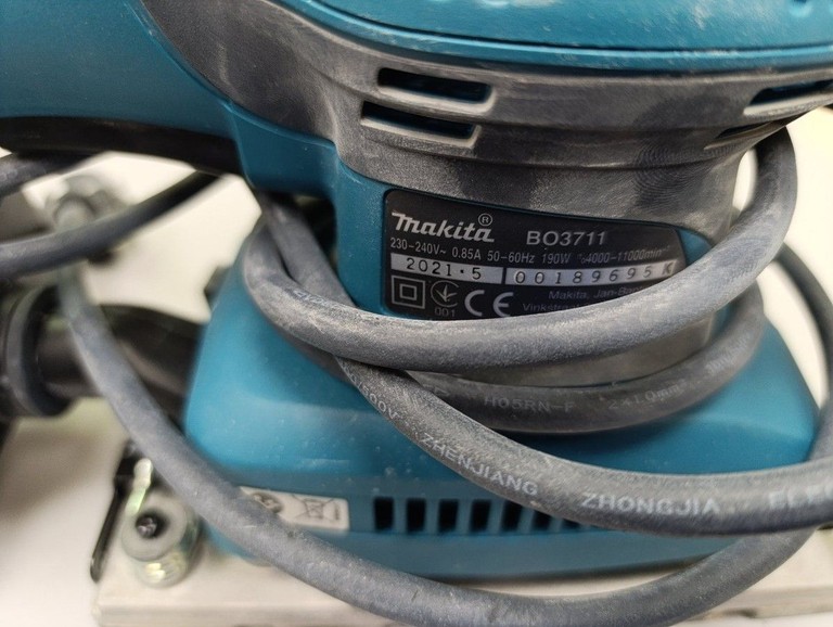Купити Makita BO3711 Б/У