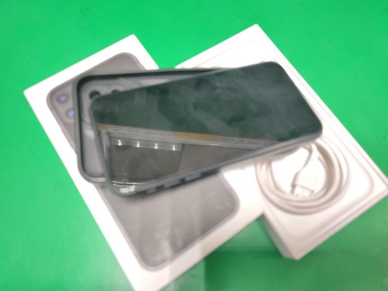 Дешево Apple iphone 11 64gb з ломбарду