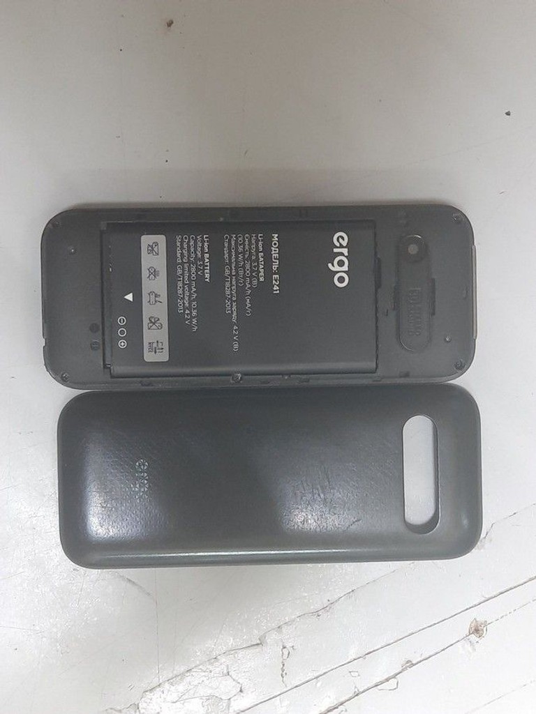 Дешево Ergo E241 Dual Sim Black з ломбарду