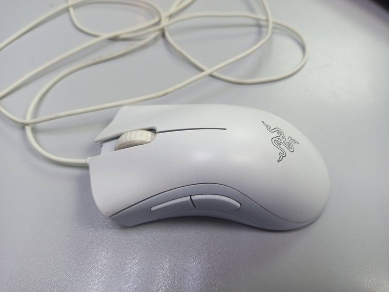 Оголошення Razer deathadder essential Б/У
