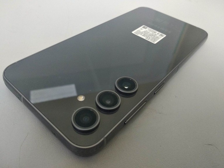 Samsung Galaxy S23 FE SM-S711B 8/256GB Purple Код:01-201094501. Изображение 12