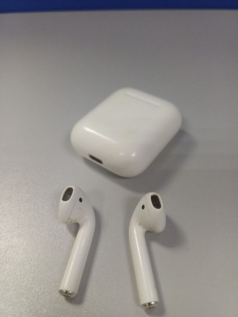 Купить Apple airpods 2nd generation a1602, a2031, a2032 Б/У