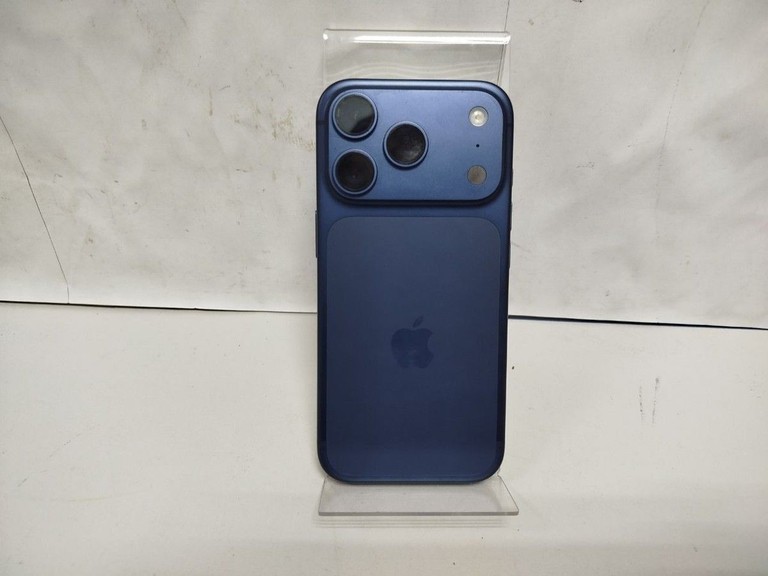 Дешево Apple iPhone 17 Pro 256GB Deep Blue (MG8J4) з ломбарду