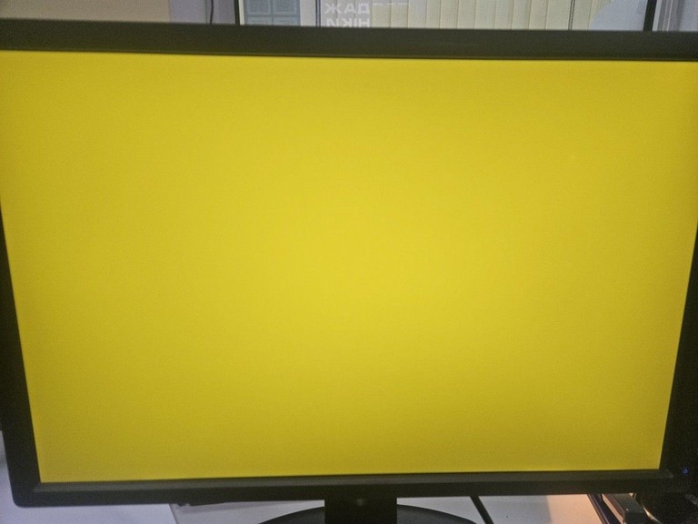 Купить Dell u2412m Б/У