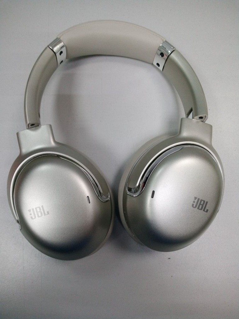 Купити Jbl tour one m2 Б/У