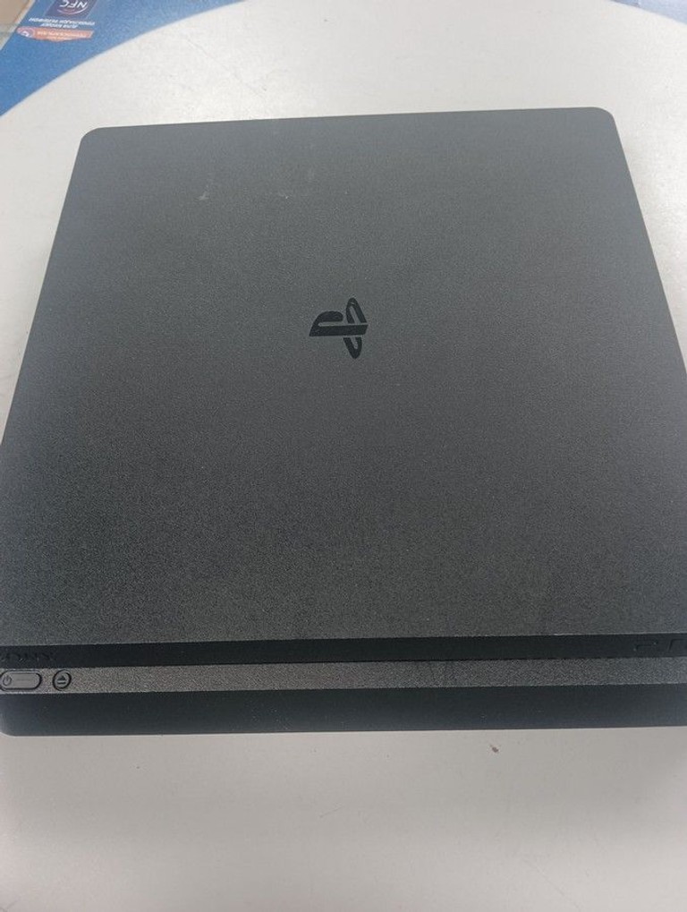 Купити  Sony PlayStation 4 Slim 1TB Black Б/У