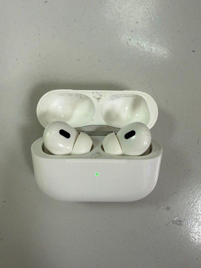 Дешиво Apple airpods pro 2nd generation with magsafe charging case usb-c с ломбарда