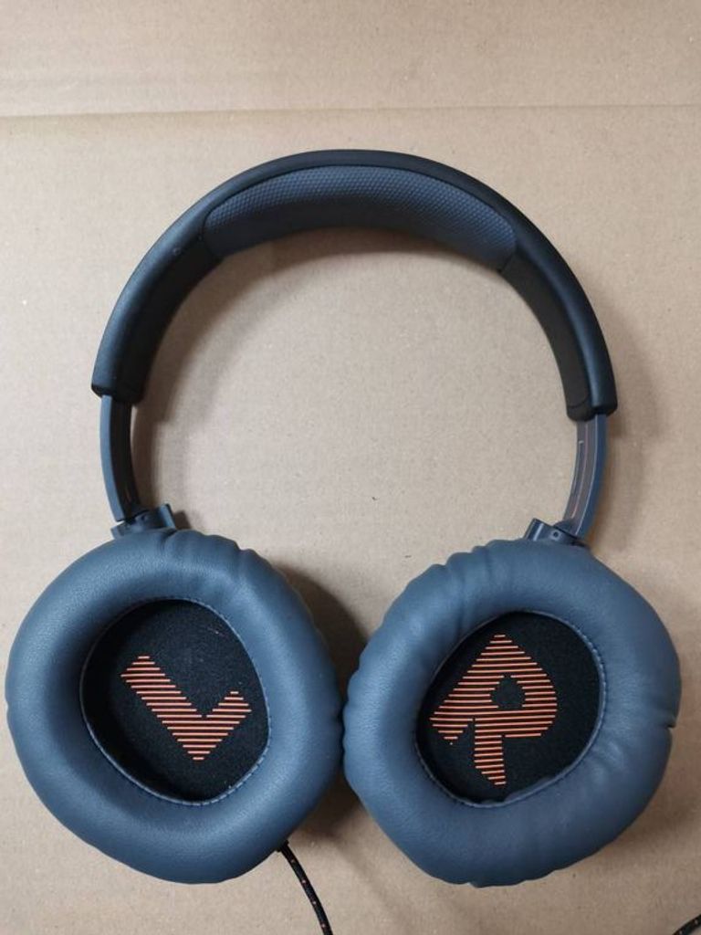 Дешево Jbl quantum 100 з ломбарду