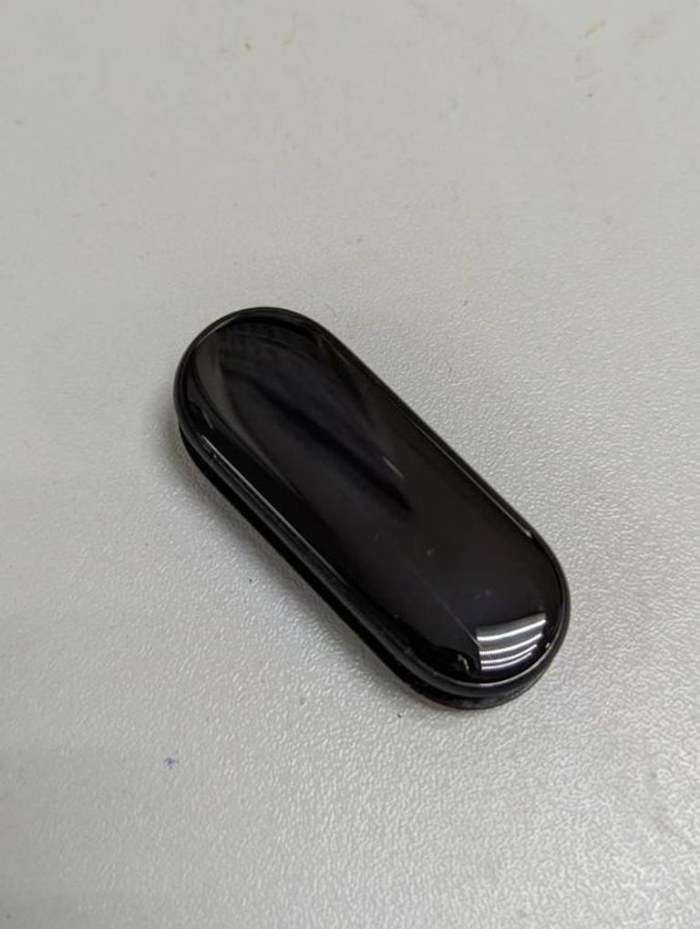 Оголошення Xiaomi mi smart band 6 nfc Б/У