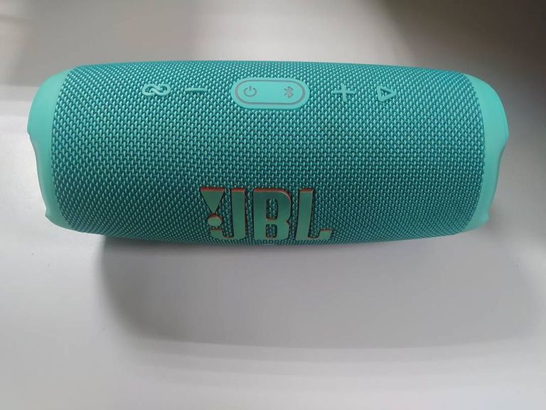 Дешиво Jbl charge 5 с ломбарда