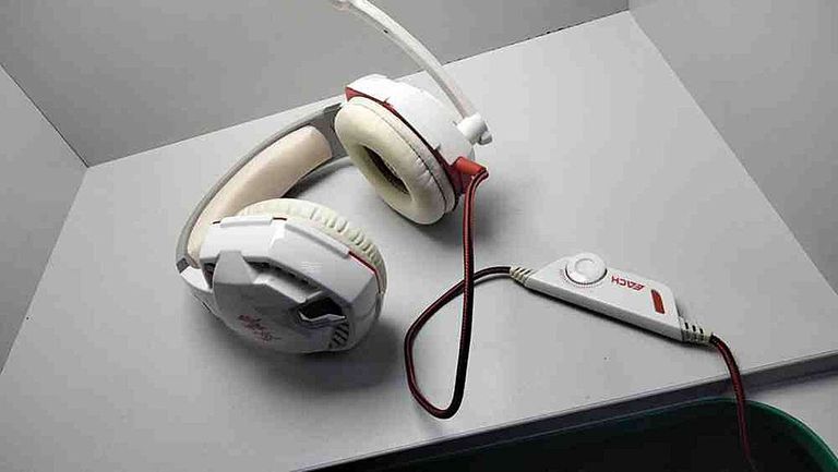 Kotion Each G2000 Black/Red (G2000BR) Код:2000003851874. Зображення 4