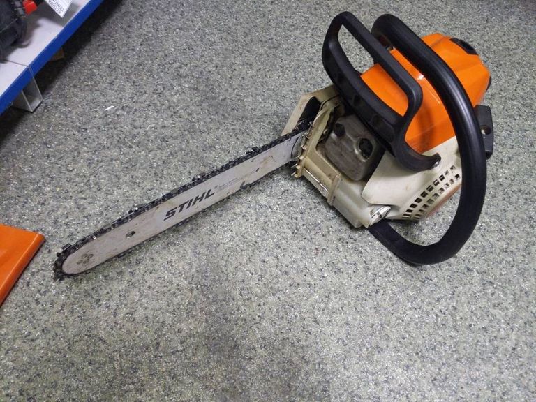 Дешиво Stihl ms 211 с ломбарда