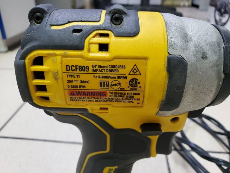 Dewalt dcf 809d2t 2акб 20v li-ion 3ah