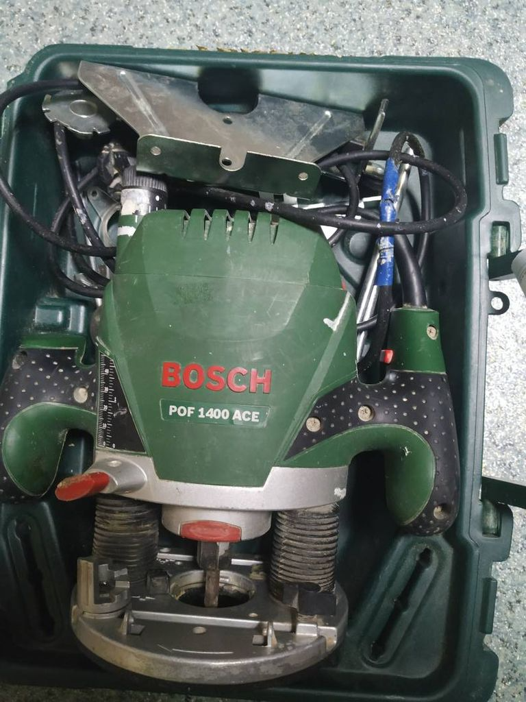 Bosch pof 1400 ace