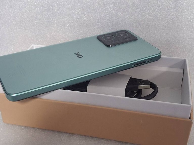 Дешиво Hmd pulse+ 6/128gb с ломбарда