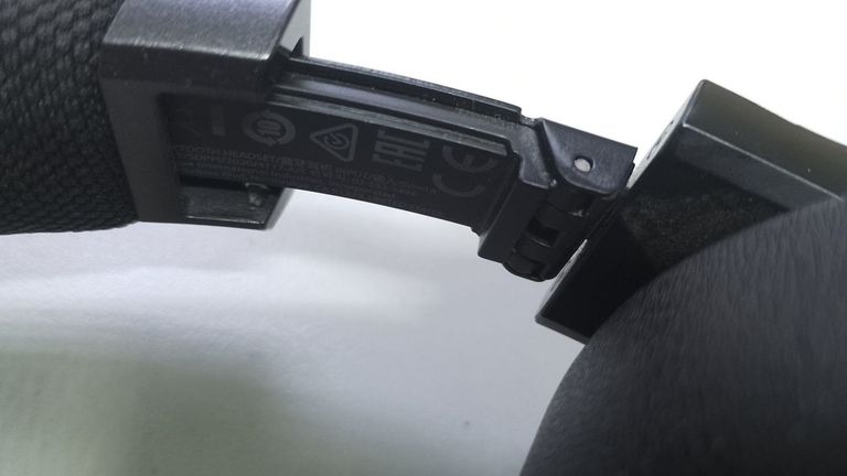 Оголошення Jbl live 660nc Б/У