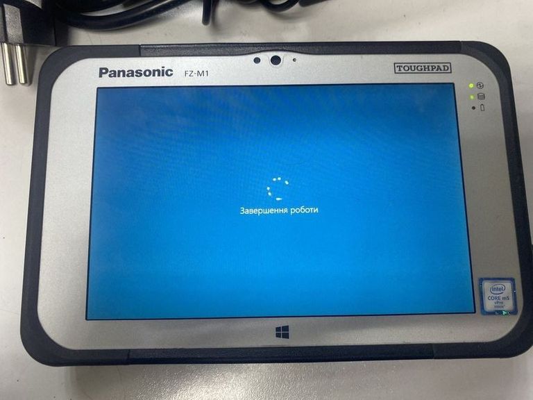 Дешиво Panasonic fz-m1/core m5-6y57 1.10ghz/ram4gb/ssd128gbgb/intel graphics 515 с ломбарда