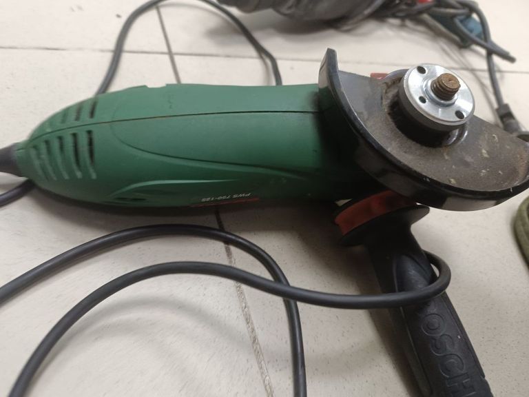 Дешево Bosch pws 750-125 з ломбарду