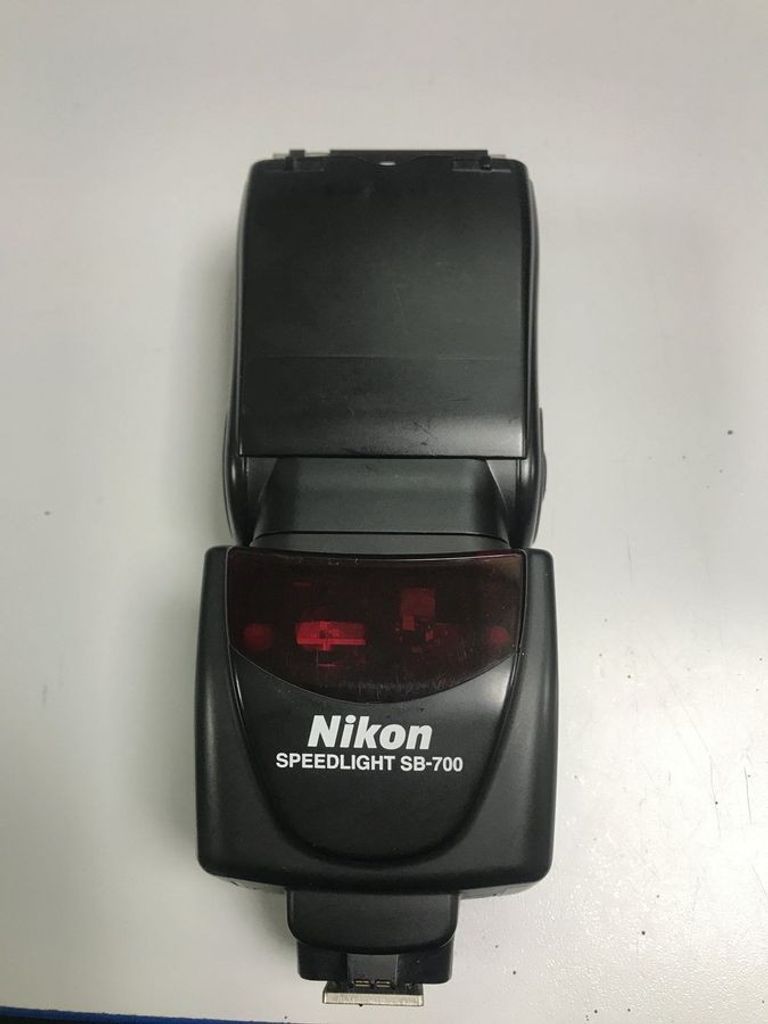 Оголошення Nikon Speedlight SB-700 Б/У
