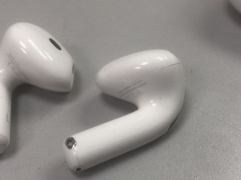 Дешиво Apple airpods 4 с ломбарда
