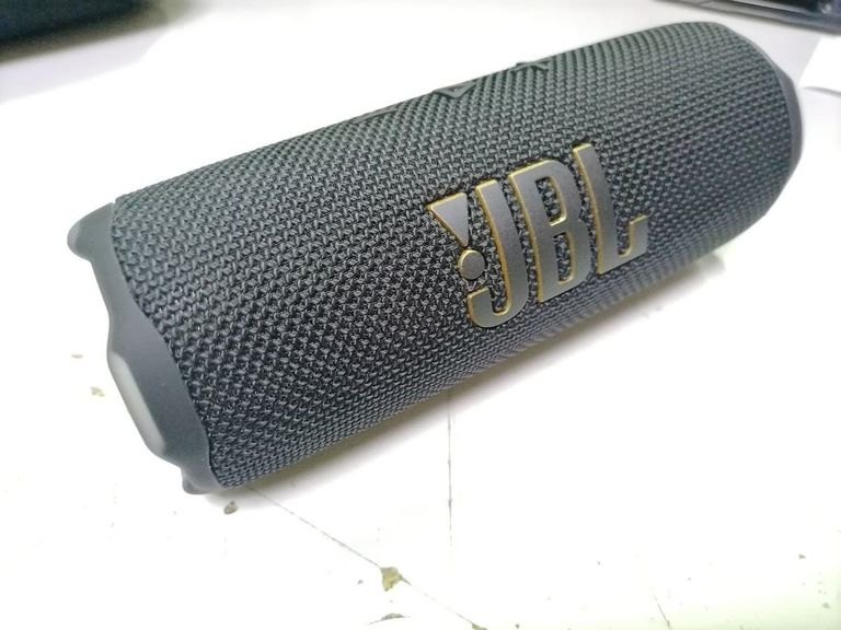 Оголошення Jbl flip 7 Б/У